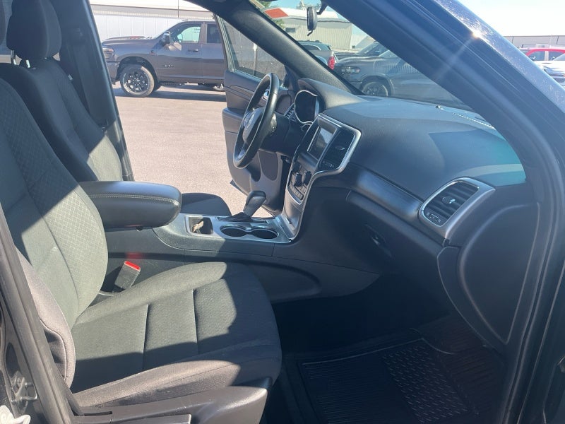 2019 Jeep Grand Cherokee Laredo