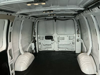 2025 Chevrolet Express Cargo WT