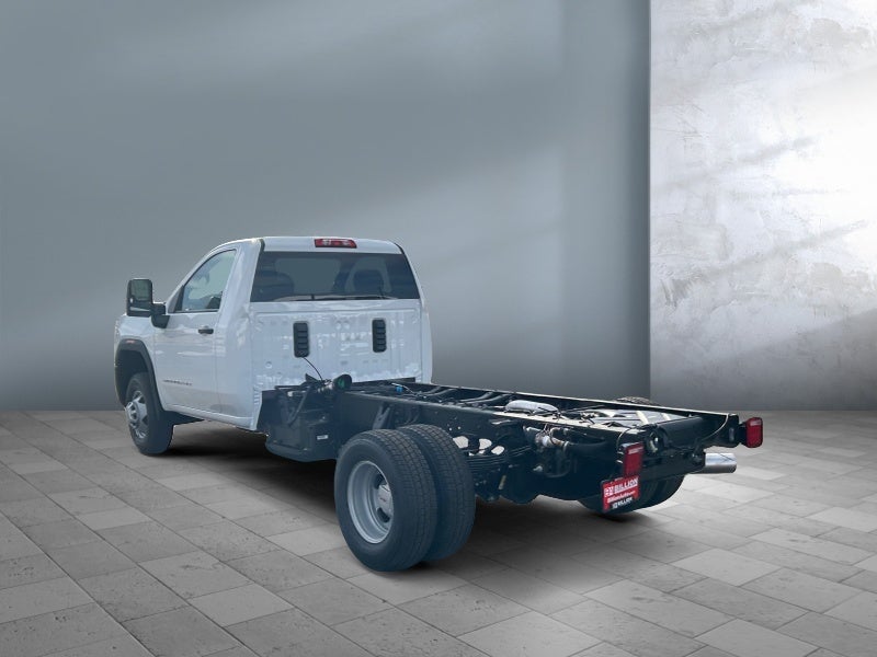 2026 GMC Sierra 3500 HD Chassis Cab Pro