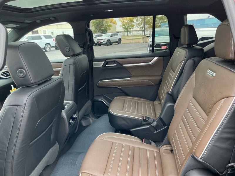 2027 GMC Acadia Denali Ultimate