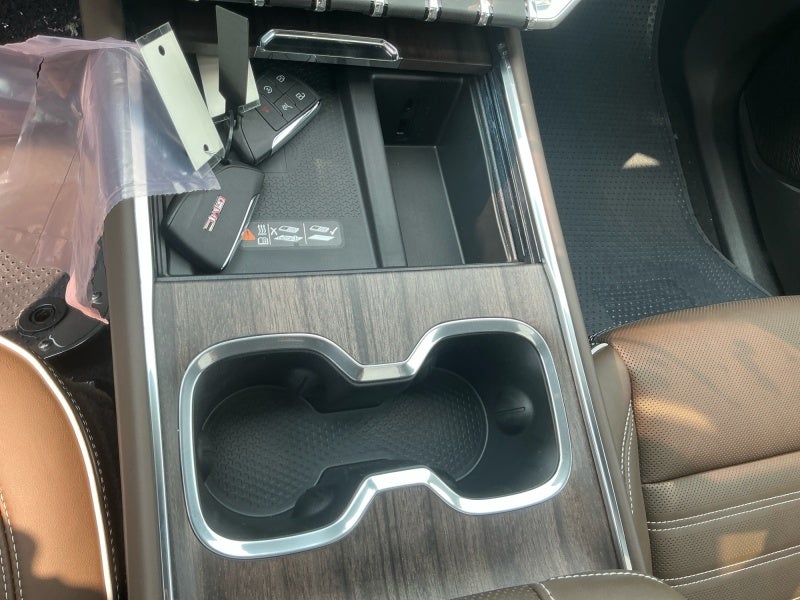 2027 GMC Acadia Denali Ultimate