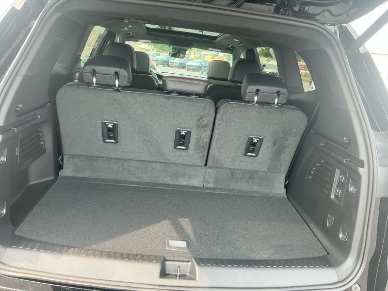 2027 GMC Acadia Denali Ultimate