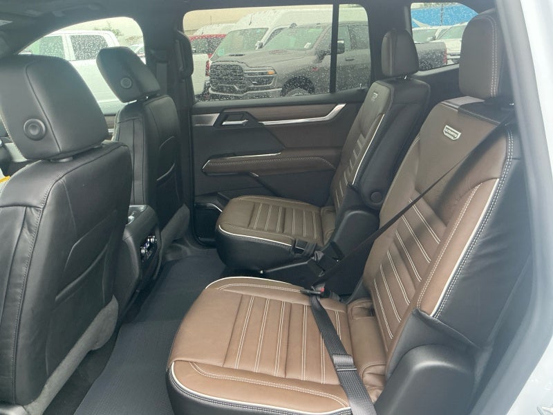 2027 GMC Acadia Denali Ultimate