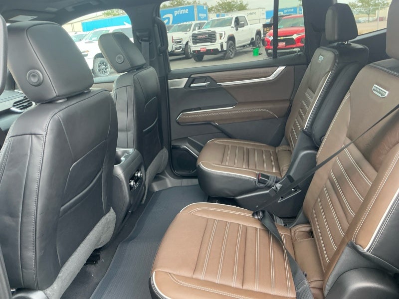 2027 GMC Acadia Denali Ultimate