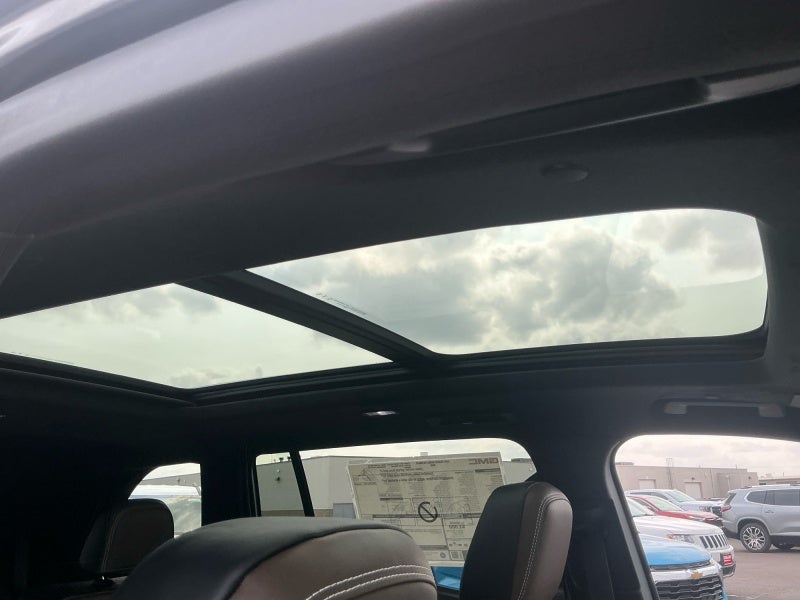 2027 GMC Acadia Denali Ultimate - Photo 23