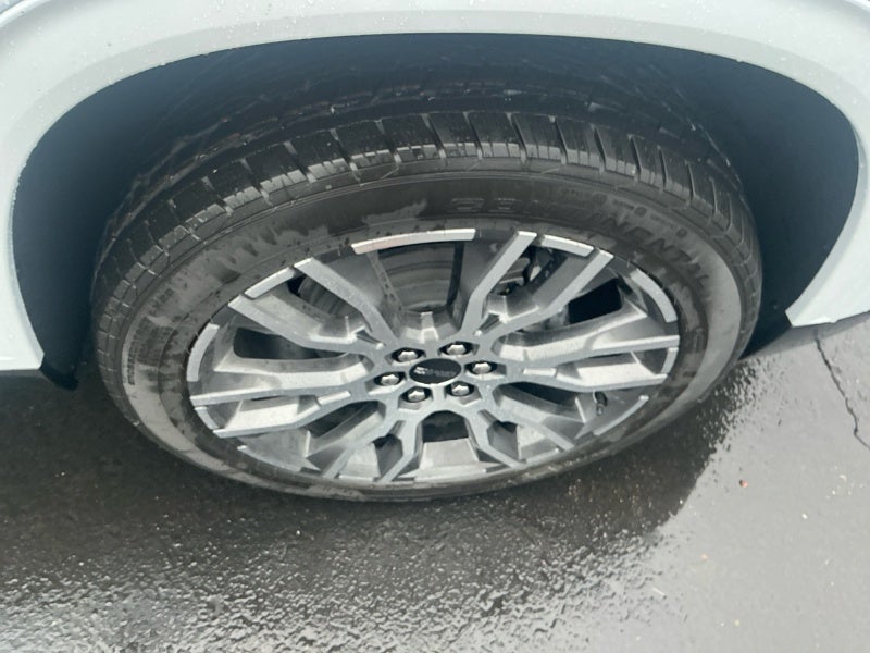 2027 GMC Acadia Denali Ultimate