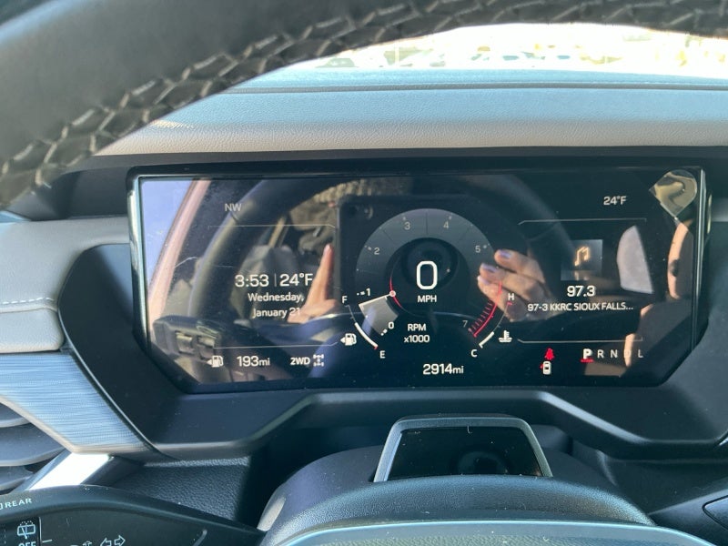 2025 GMC Acadia Elevation