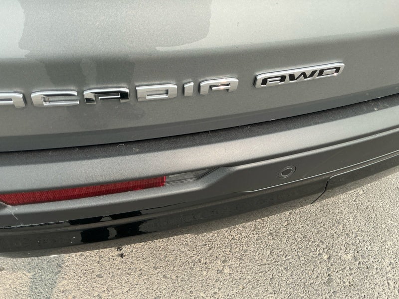 2025 GMC Acadia AT4