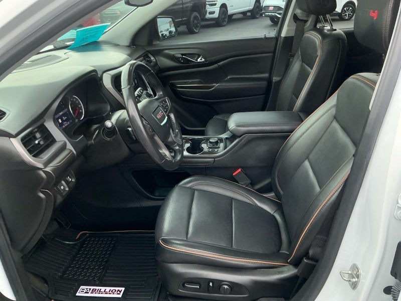 2021 GMC Acadia AT4