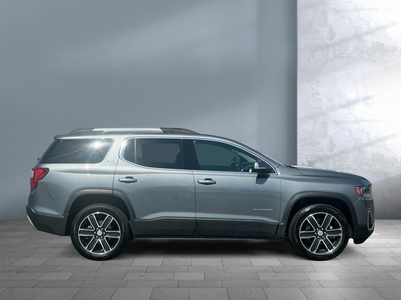 2021 GMC Acadia SLT