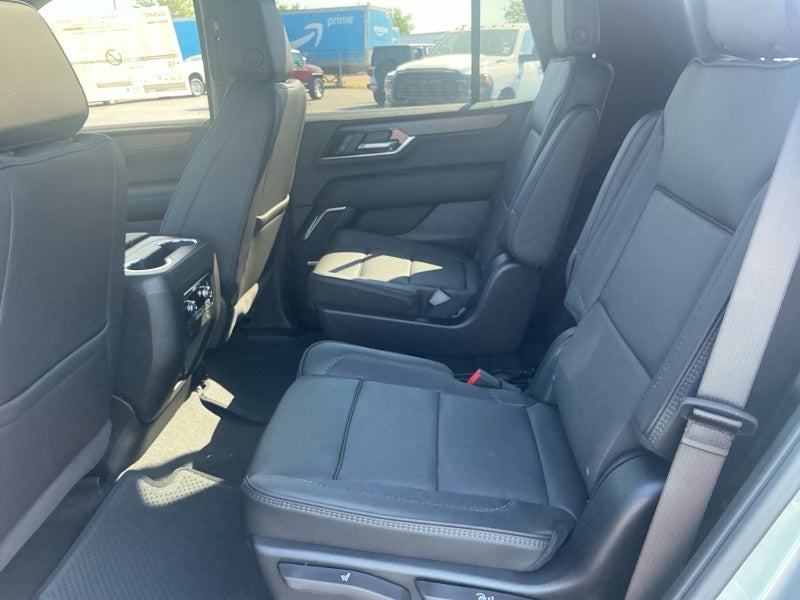 2026 GMC Yukon Denali - Photo 17
