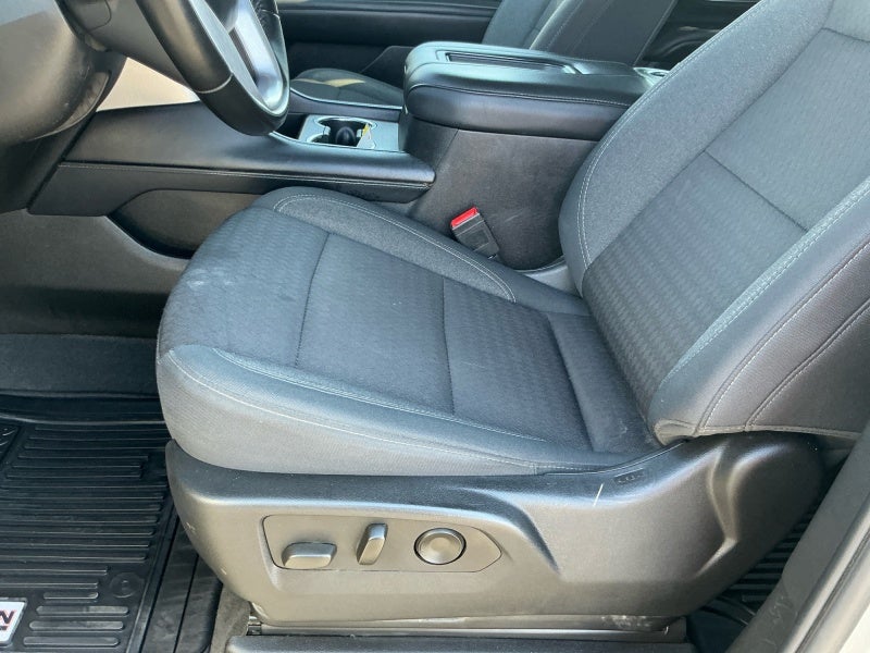 2024 GMC Yukon XL SLE