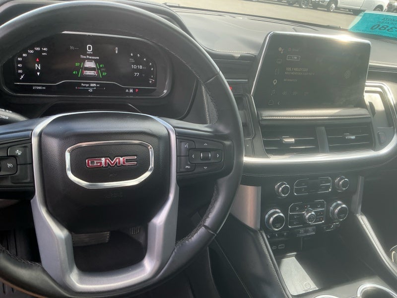 2023 GMC Yukon XL SLT