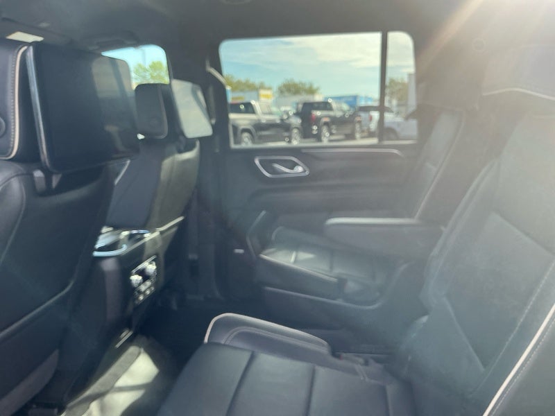 2024 GMC Yukon XL SLT