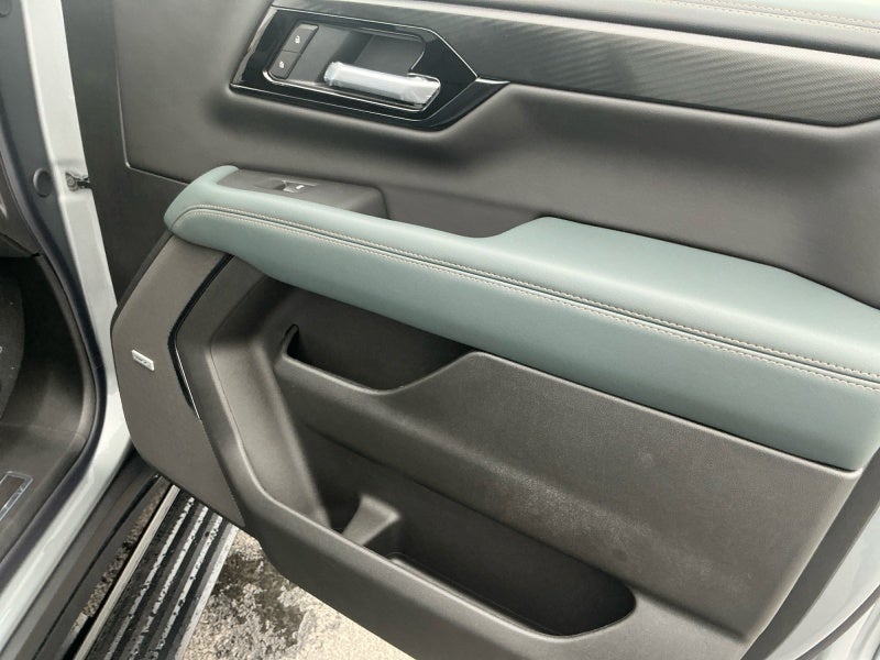 2027 GMC Yukon XL AT4