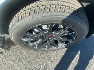 2027 GMC Yukon XL Denali