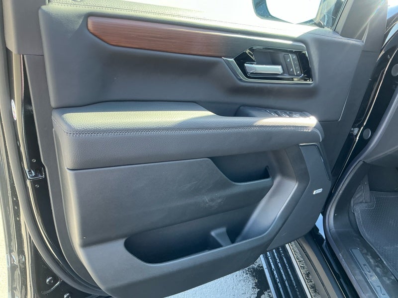 2027 GMC Yukon XL Denali