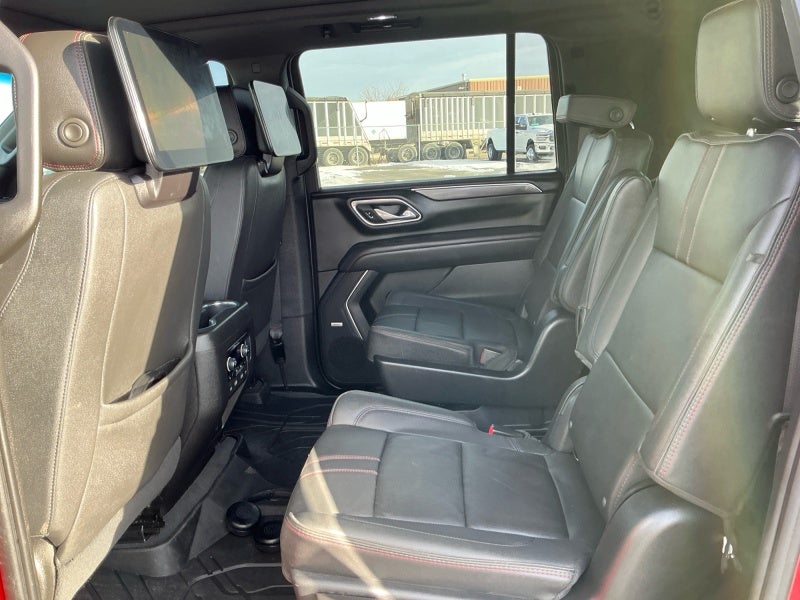 2023 Chevrolet Suburban RST