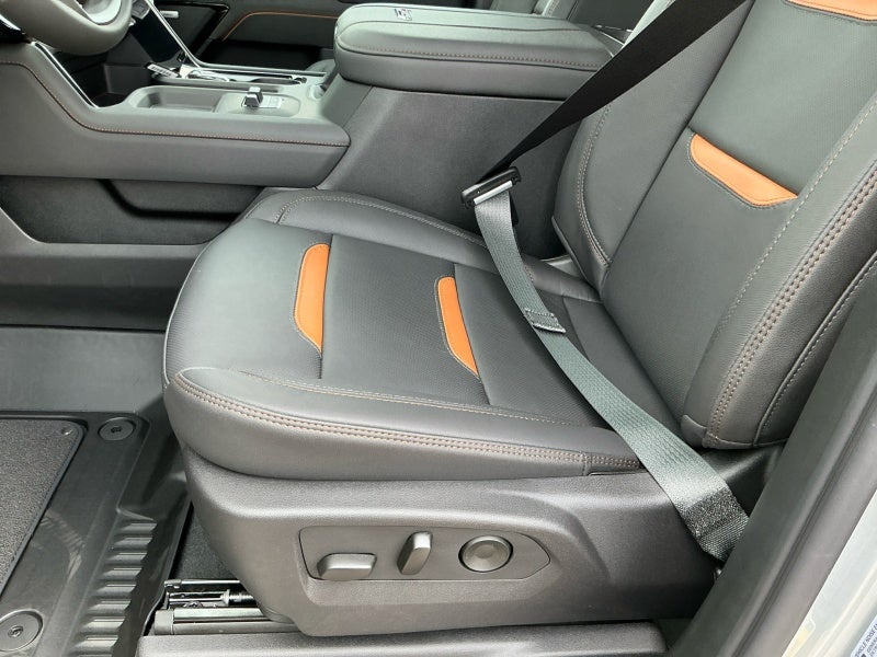 2025 GMC Sierra 3500 HD AT4