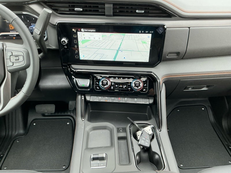 2025 GMC Sierra 3500 HD AT4