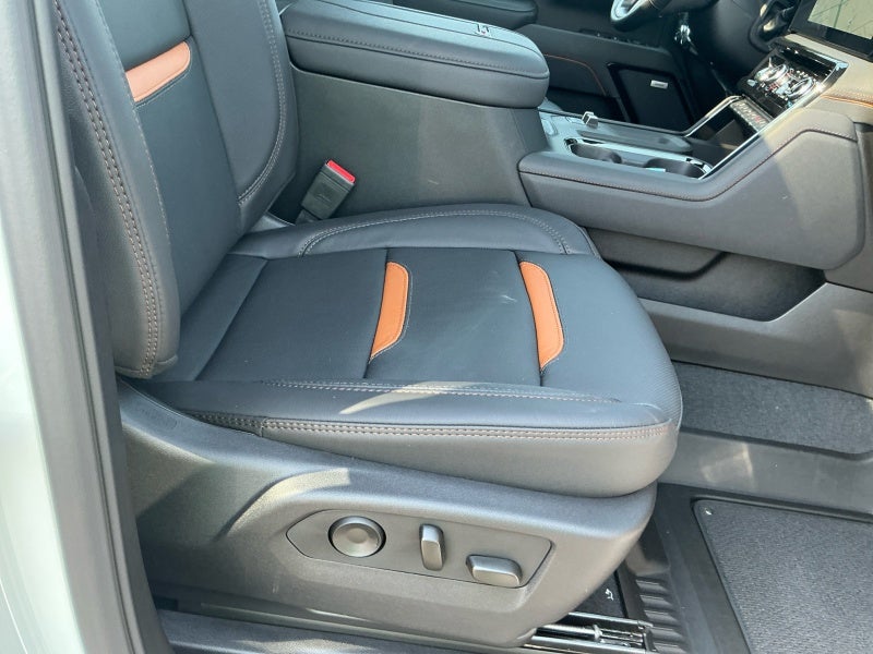 2025 GMC Sierra 3500 HD AT4