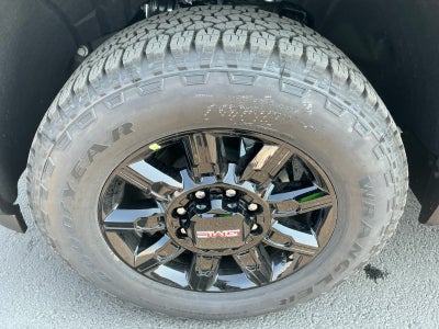 2025 GMC Sierra 3500 HD AT4