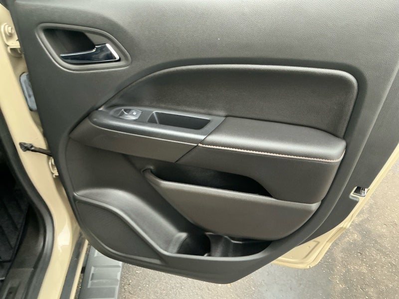 2022 GMC Canyon AT4 - Leather