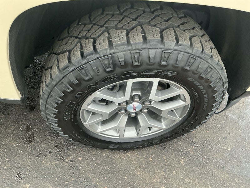 2022 GMC Canyon AT4 - Leather