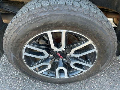 2022 GMC Sierra 1500 Limited AT4