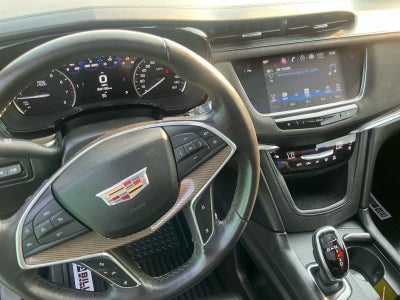 2017 Cadillac XT5 Platinum AWD