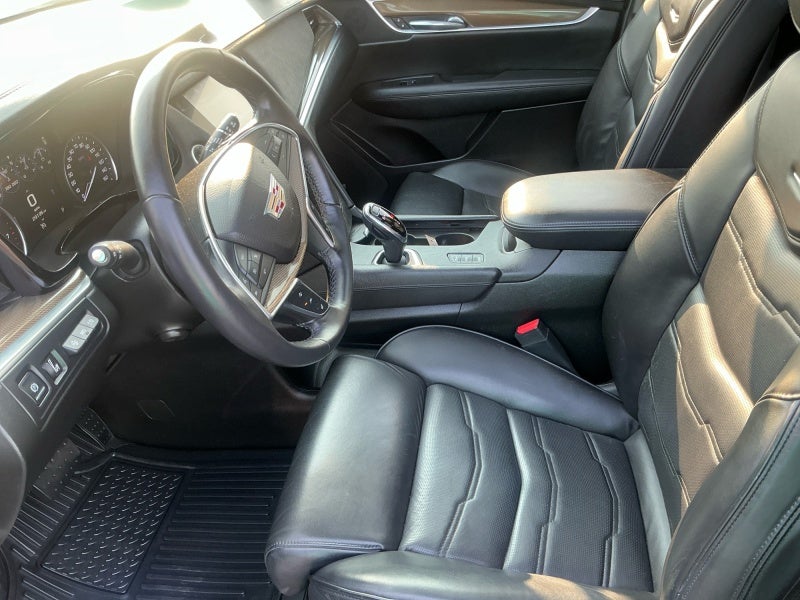 2017 Cadillac XT5 Platinum AWD