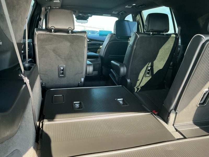 2024 Cadillac Escalade ESV Sport Platinum