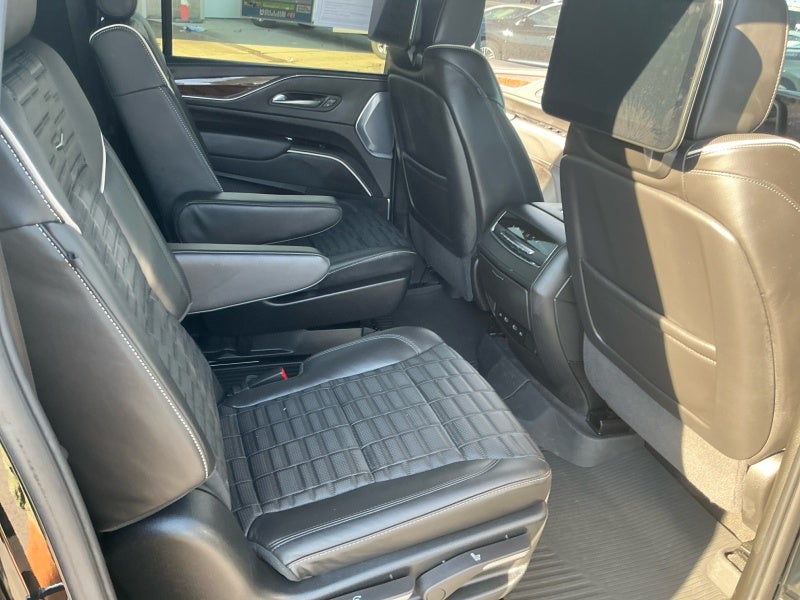 2024 Cadillac Escalade ESV Sport Platinum