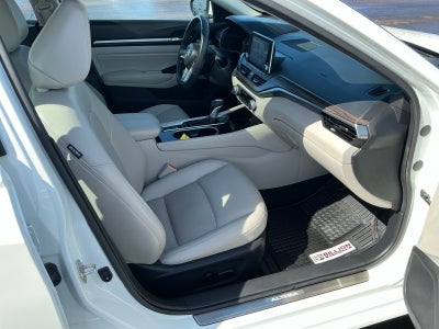 2021 Nissan Altima 2.5 Platinum