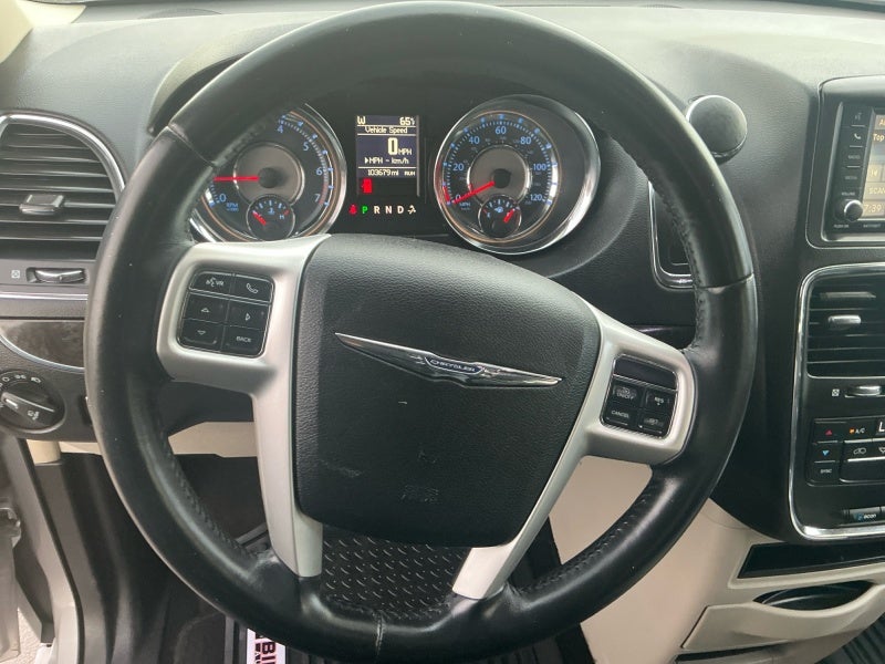 2014 Chrysler Town & Country Touring