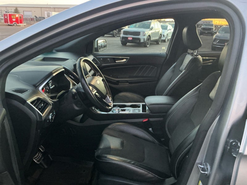 2021 Ford Edge ST