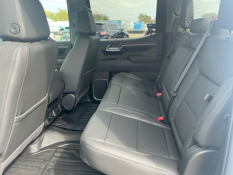 2026 GMC Sierra 1500 SLT - Photo 17
