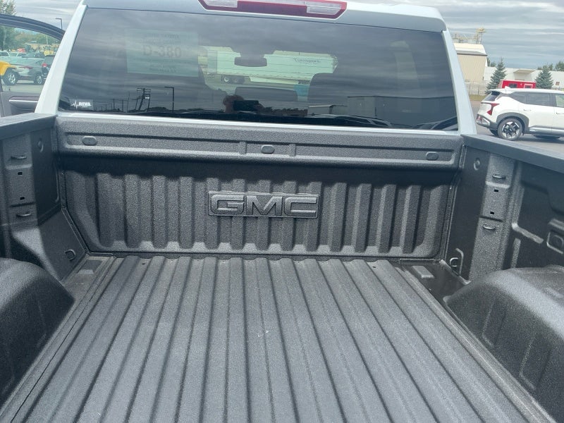 2026 GMC Sierra 1500 SLT - Photo 18