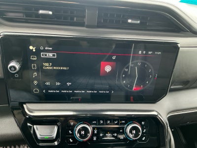 2024 GMC Sierra 1500 AT4X