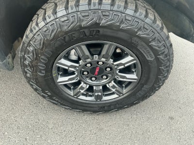 2025 GMC Sierra 1500 AT4X