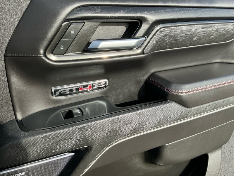 2023 GMC Sierra 1500 AT4X