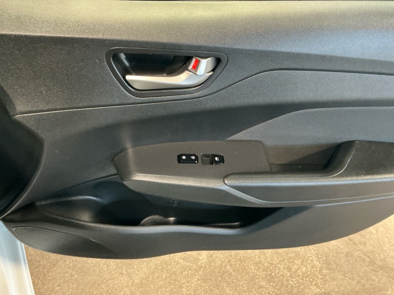 2021 Hyundai Accent SE