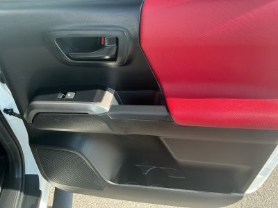 2022 Toyota Tacoma 4WD SR