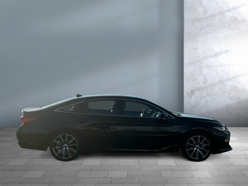 2022 Toyota Avalon Touring