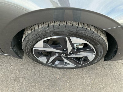 2022 Hyundai Elantra Limited