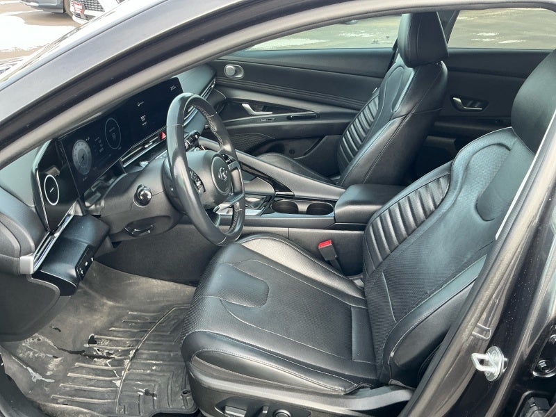 2022 Hyundai Elantra Limited