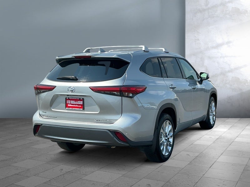 2022 Toyota Highlander Limited