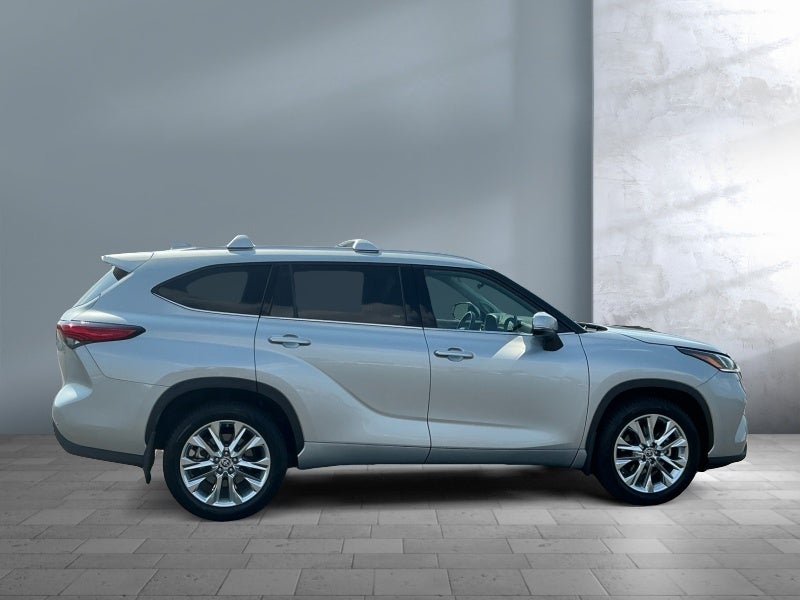 2022 Toyota Highlander Limited