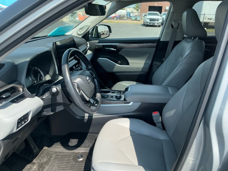 2022 Toyota Highlander Limited