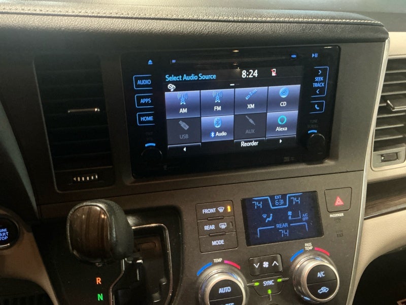 2015 Toyota Sienna XLE